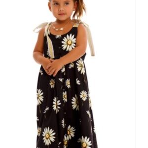 $105 NWOT Agua Bendita Girls Flower Dress size 8 6-8 Chamomile kaftan